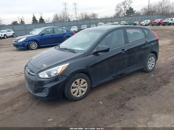 KMHCT5AE1GU238689 2016 HYUNDAI ACCENT - Image 2