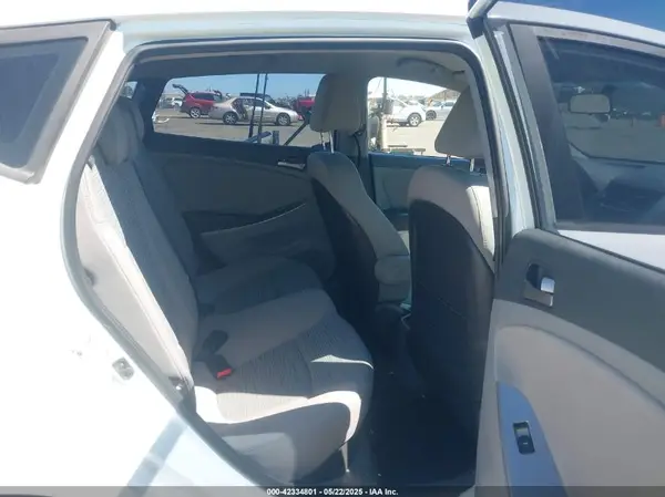 KMHCT5AE1GU239180 2016 HYUNDAI ACCENT - Image 8