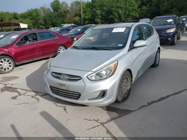 KMHCT5AE1GU252558 2016 HYUNDAI ACCENT - Image 2
