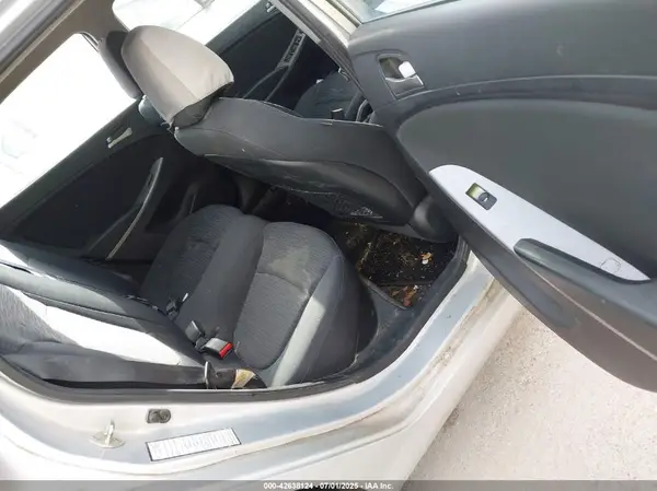 KMHCT5AE1GU252558 2016 HYUNDAI ACCENT - Image 8