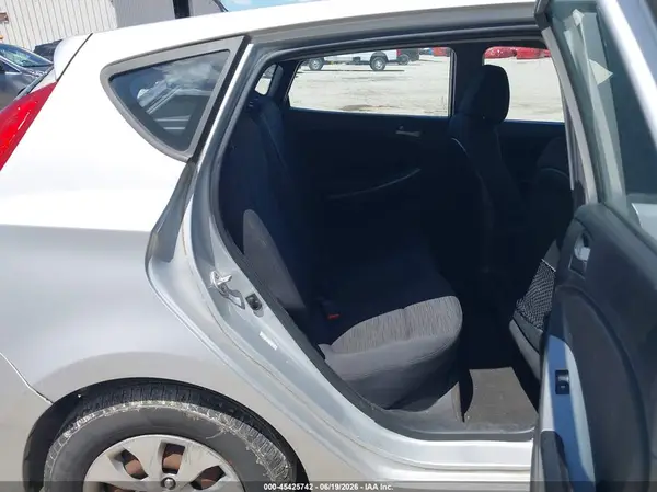 KMHCT5AE1GU257047 2016 HYUNDAI ACCENT - Image 8