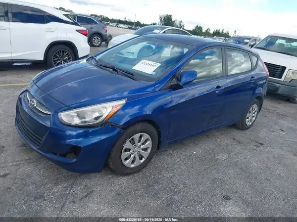 KMHCT5AE1GU263463 2016 HYUNDAI ACCENT - Image 2