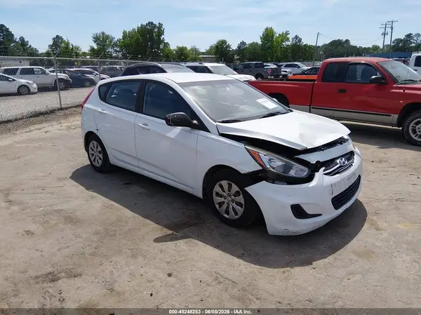 KMHCT5AE1GU273085 2016 HYUNDAI ACCENT - Image 1