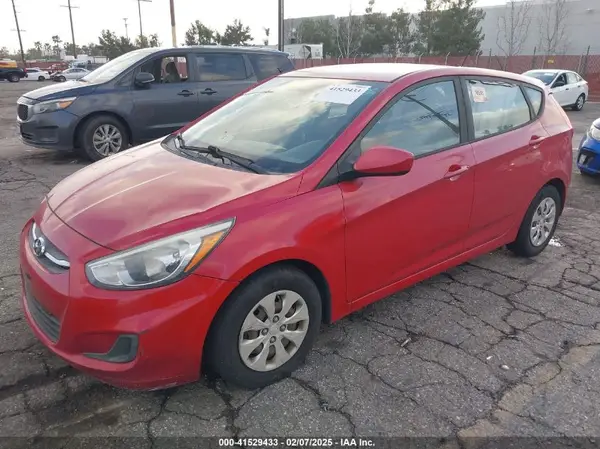 KMHCT5AE1GU274592 2016 HYUNDAI ACCENT - Image 2