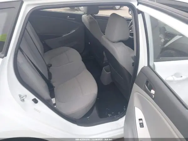 KMHCT5AE1GU283521 2016 HYUNDAI ACCENT - Image 8