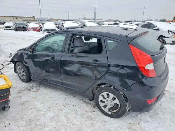 KMHCT5AE1HU307379 2017 HYUNDAI ACCENT - Image 2