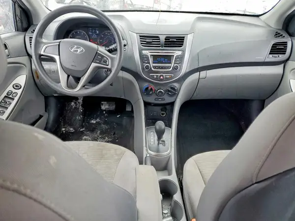 KMHCT5AE1HU307379 2017 HYUNDAI ACCENT - Image 8