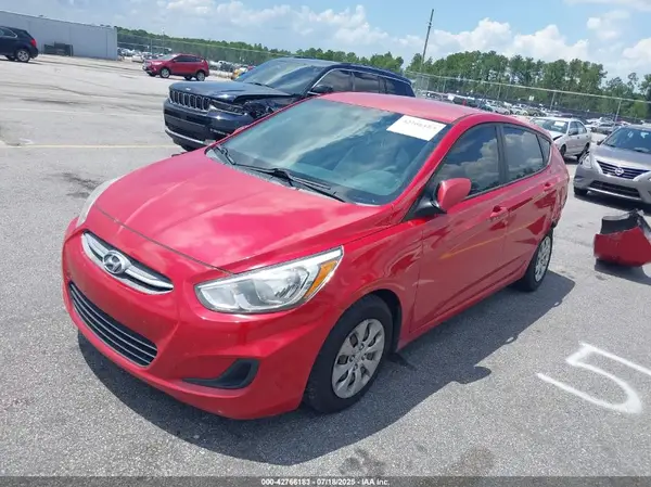 KMHCT5AE1HU307754 2017 HYUNDAI ACCENT - Image 2