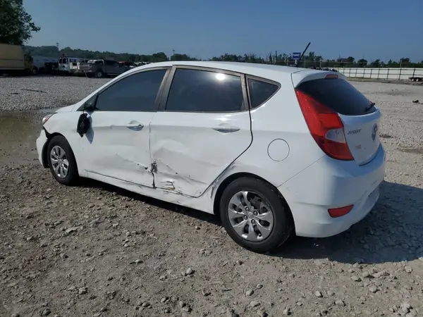 KMHCT5AE1HU312002 2017 HYUNDAI ACCENT - Image 2