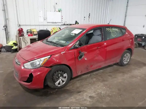 KMHCT5AE1HU313215 2017 HYUNDAI ACCENT - Image 2