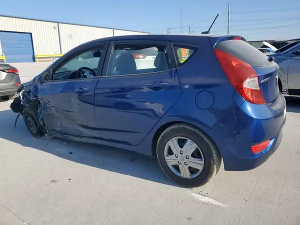 KMHCT5AE1HU316440 2017 HYUNDAI ACCENT - Image 2