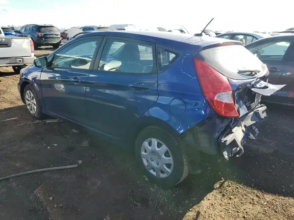 KMHCT5AE1HU319628 2017 HYUNDAI ACCENT - Image 2