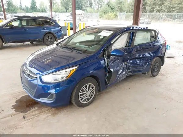 KMHCT5AE1HU335246 2017 HYUNDAI ACCENT - Image 2