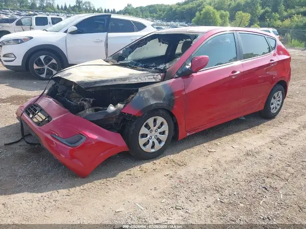 KMHCT5AE1HU344335 2017 HYUNDAI ACCENT - Image 2