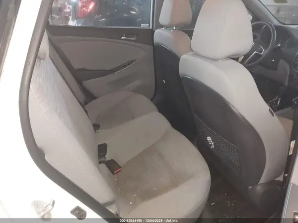 KMHCT5AE1HU344559 2017 HYUNDAI ACCENT - Image 8