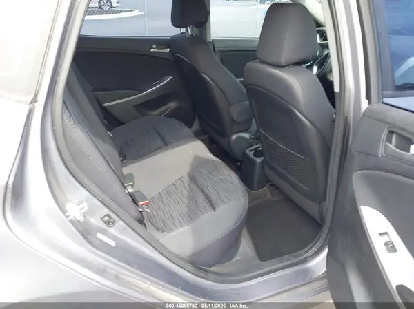 KMHCT5AE1HU345727 2017 HYUNDAI ACCENT - Image 8