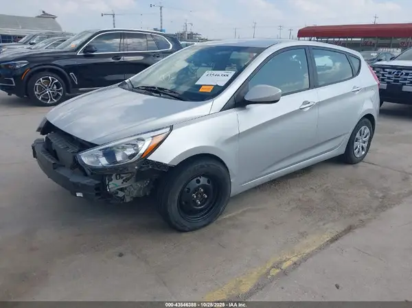 KMHCT5AE1HU349406 2017 HYUNDAI ACCENT - Image 2