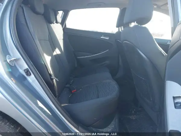 KMHCT5AE1HU354069 2017 HYUNDAI ACCENT - Image 8