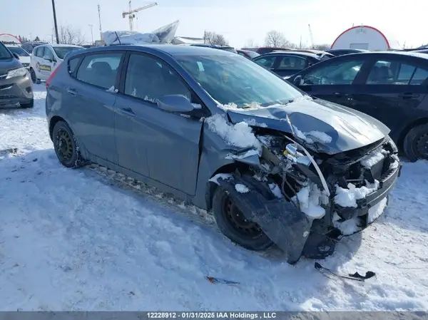 KMHCT5AE1HU358302 2017 HYUNDAI ACCENT - Image 1