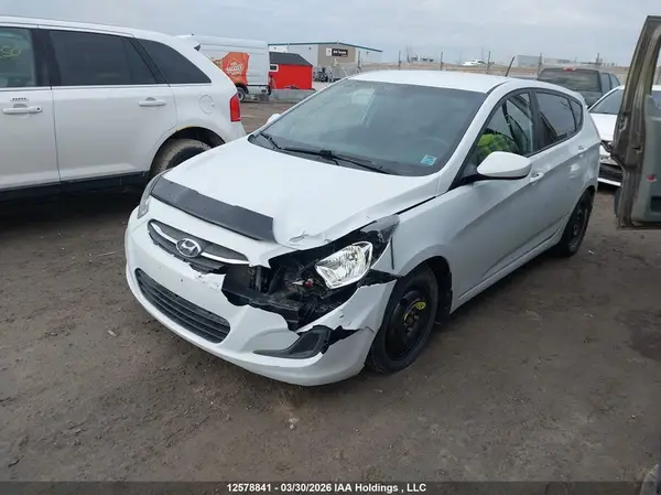KMHCT5AE1HU358509 2017 HYUNDAI ACCENT - Image 2