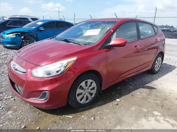 KMHCT5AE1HU362947 2017 HYUNDAI ACCENT - Image 2