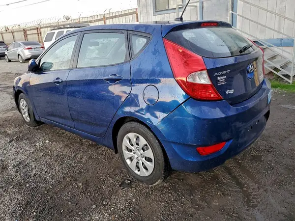 KMHCT5AE2GU237986 2016 HYUNDAI ACCENT - Image 2