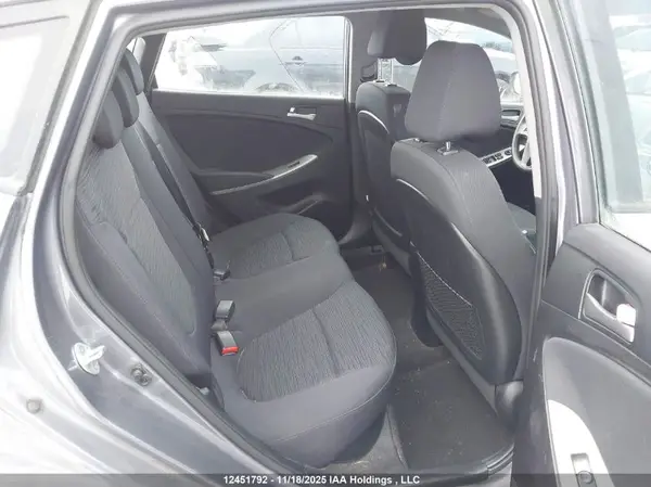 KMHCT5AE2GU239480 2016 HYUNDAI ACCENT - Image 8