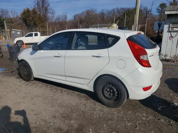 KMHCT5AE2GU245800 2016 HYUNDAI ACCENT - Image 2