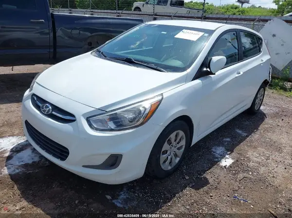 KMHCT5AE2GU247143 2016 HYUNDAI ACCENT - Image 2