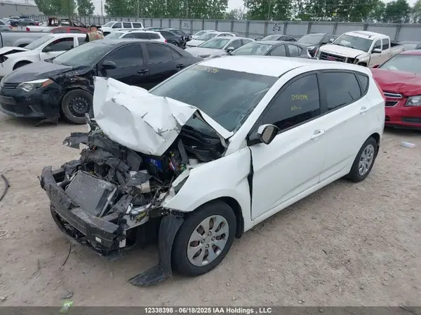 KMHCT5AE2GU248731 2016 HYUNDAI ACCENT - Image 2
