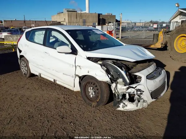 KMHCT5AE2GU255582 2016 HYUNDAI ACCENT - Image 1