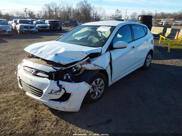 KMHCT5AE2GU255582 2016 HYUNDAI ACCENT - Image 2
