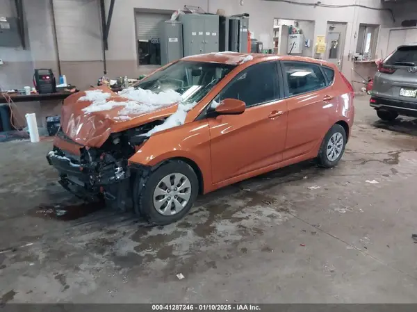 KMHCT5AE2GU265657 2016 HYUNDAI ACCENT - Image 2