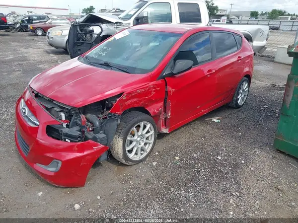 KMHCT5AE2GU267473 2016 HYUNDAI ACCENT - Image 2