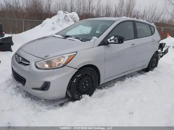 KMHCT5AE2GU271751 2016 HYUNDAI ACCENT - Image 2