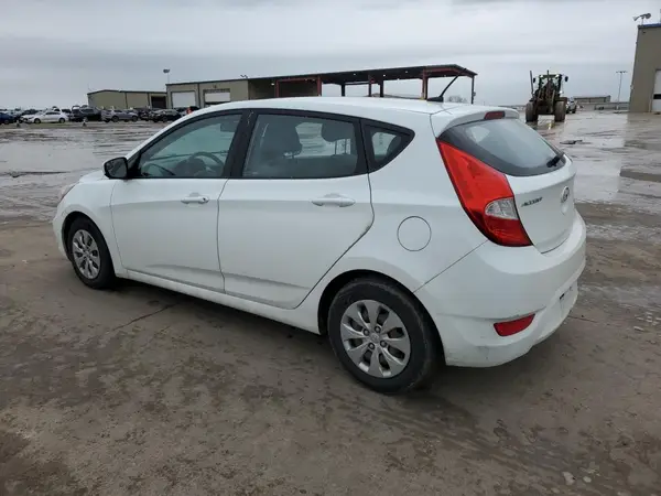 KMHCT5AE2GU278327 2016 HYUNDAI ACCENT - Image 2