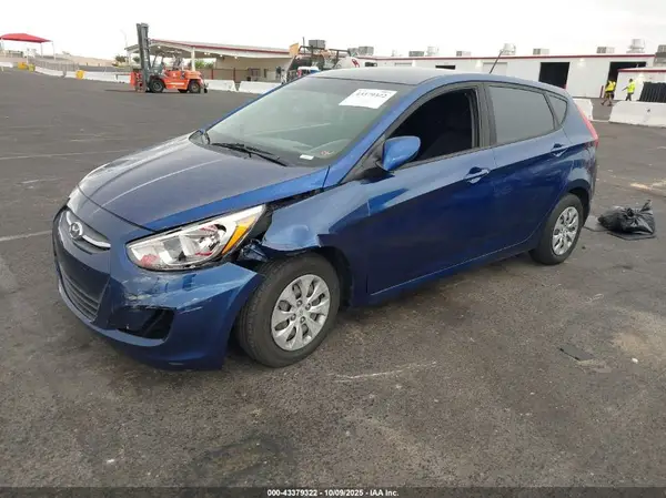 KMHCT5AE2GU280532 2016 HYUNDAI ACCENT - Image 2