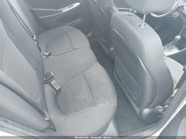 KMHCT5AE2GU281129 2016 HYUNDAI ACCENT - Image 8