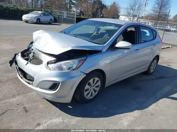 KMHCT5AE2GU286511 2016 HYUNDAI ACCENT - Image 2