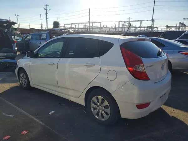 KMHCT5AE2GU289778 2016 HYUNDAI ACCENT - Image 2