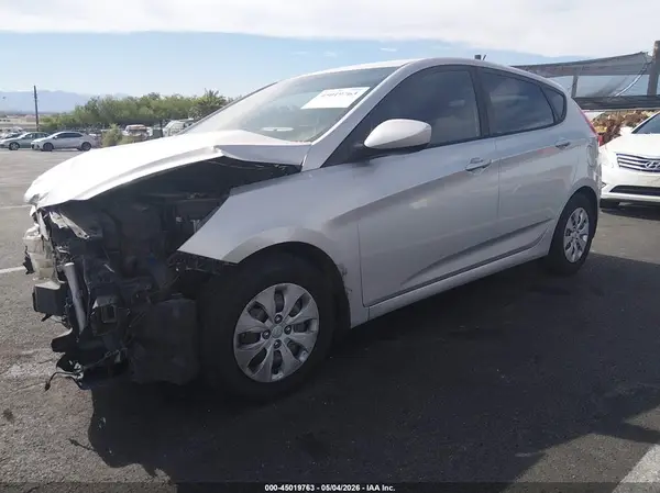 KMHCT5AE2GU291935 2016 HYUNDAI ACCENT - Image 2