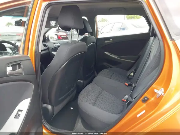 KMHCT5AE2HU300778 2017 HYUNDAI ACCENT - Image 8