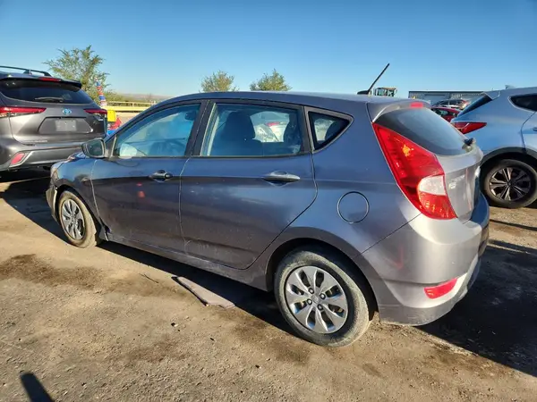 KMHCT5AE2HU307682 2017 HYUNDAI ACCENT - Image 2