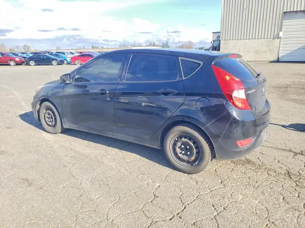 KMHCT5AE2HU312719 2017 HYUNDAI ACCENT - Image 2