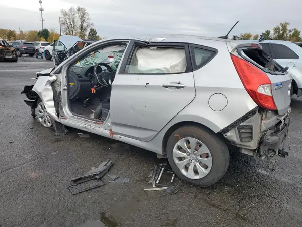 KMHCT5AE2HU312848 2017 HYUNDAI ACCENT - Image 2