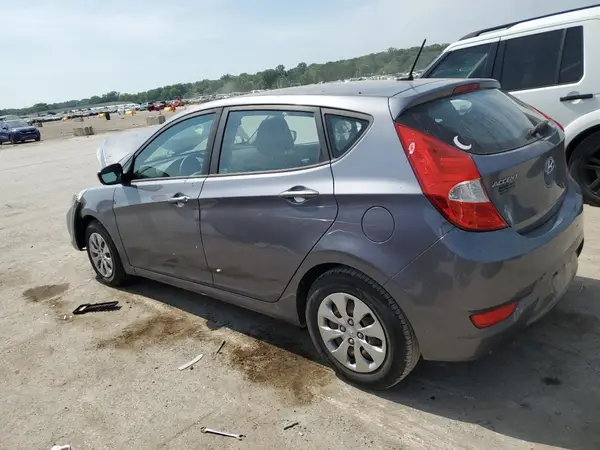 KMHCT5AE2HU321551 2017 HYUNDAI ACCENT - Image 2