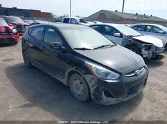 KMHCT5AE2HU332940 2017 HYUNDAI ACCENT