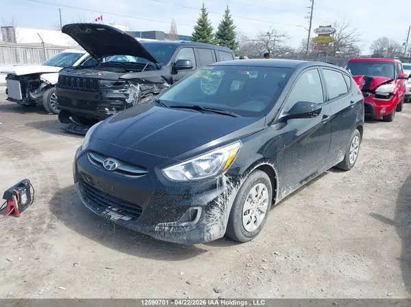 KMHCT5AE2HU332940 2017 HYUNDAI ACCENT - Image 2