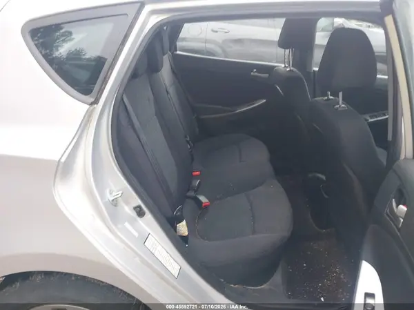 KMHCT5AE2HU335594 2017 HYUNDAI ACCENT - Image 8
