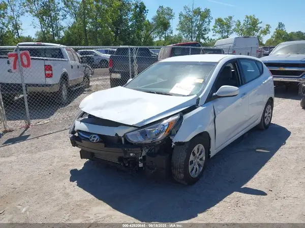 KMHCT5AE2HU341489 2017 HYUNDAI ACCENT - Image 2